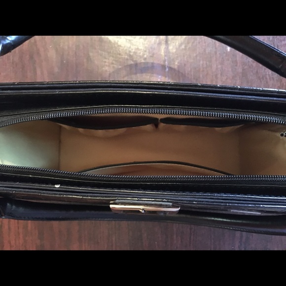Miche satchel with removable black patent front - Picture 2 of 5